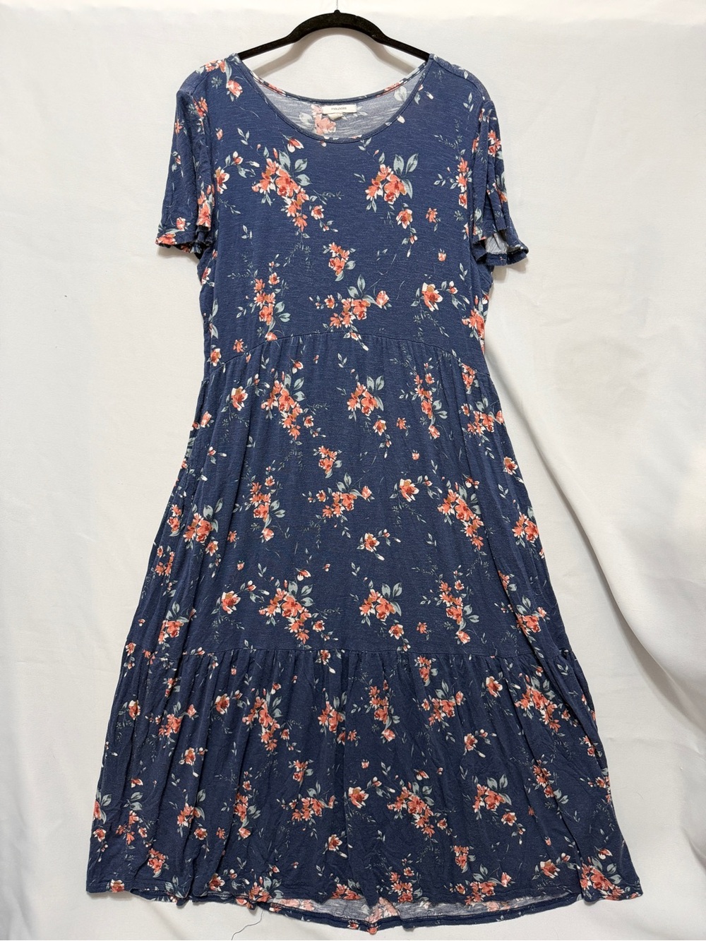 Maurices XL Navy Floral Tiered Knit Dress Short Sleeves Pockets Soft Cozy
